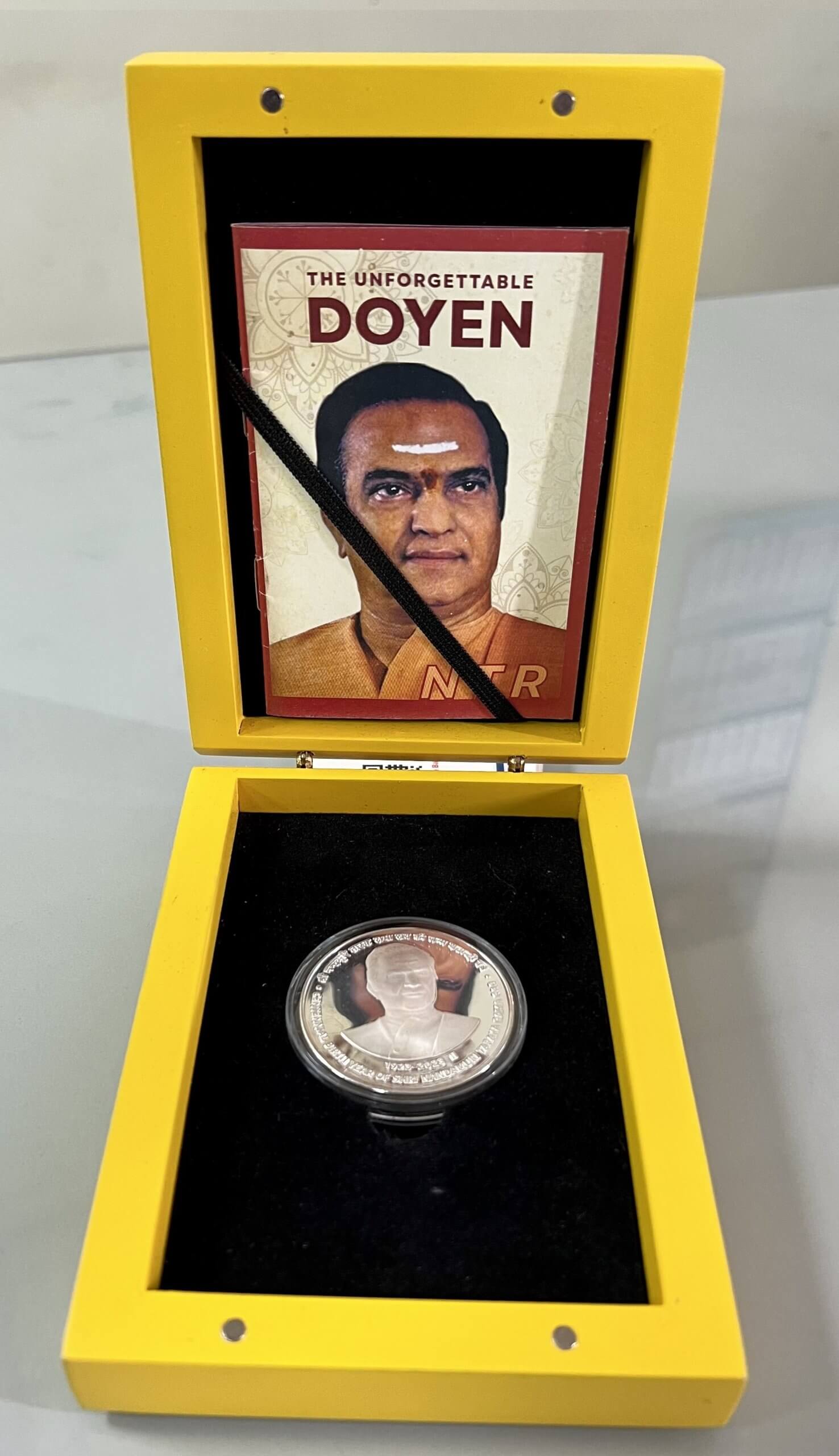 RS. 100 - WOODEN BOX - CENTENNIAL BIRTH YEAR OF SHRI NANDAMURI TARAKA RAMA RAO